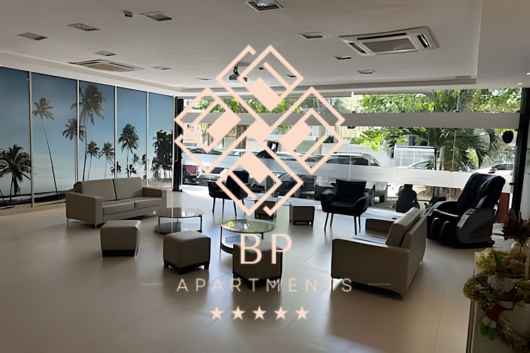 Flat com piscina a 50m da praia