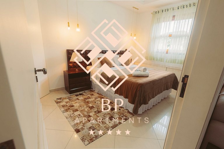 Apto no Coração do Capivari e Perto de Tudo!