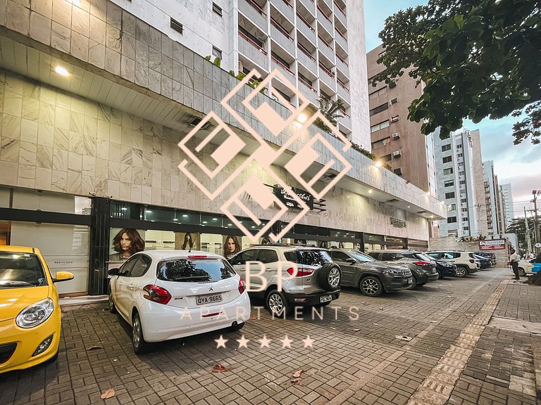 Flat com piscina a 50m da praia