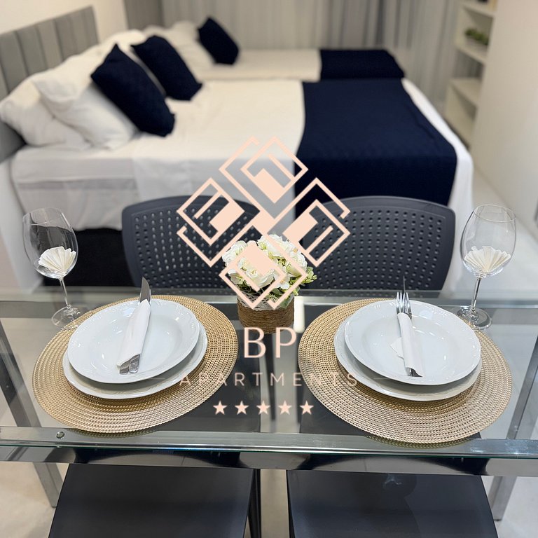 Flat com piscina a 50m da praia