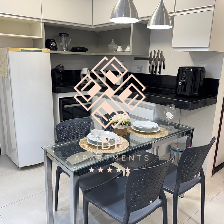 Flat com piscina a 50m da praia