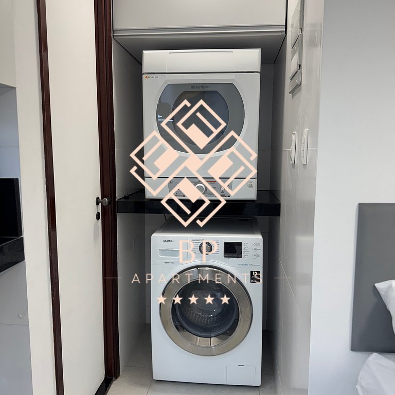 Flat com piscina a 50m da praia