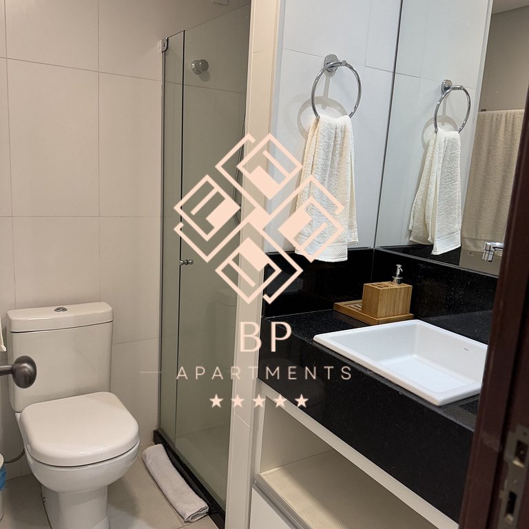 Flat com piscina a 50m da praia